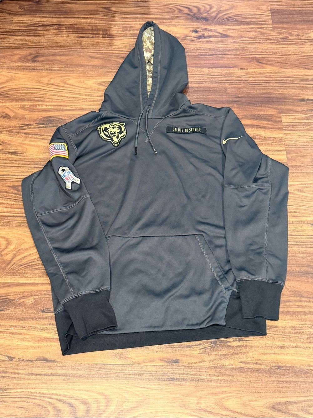 Chicago Bears Hoodie Mens L Nike Therma Fit Salute To Service Gray NFL